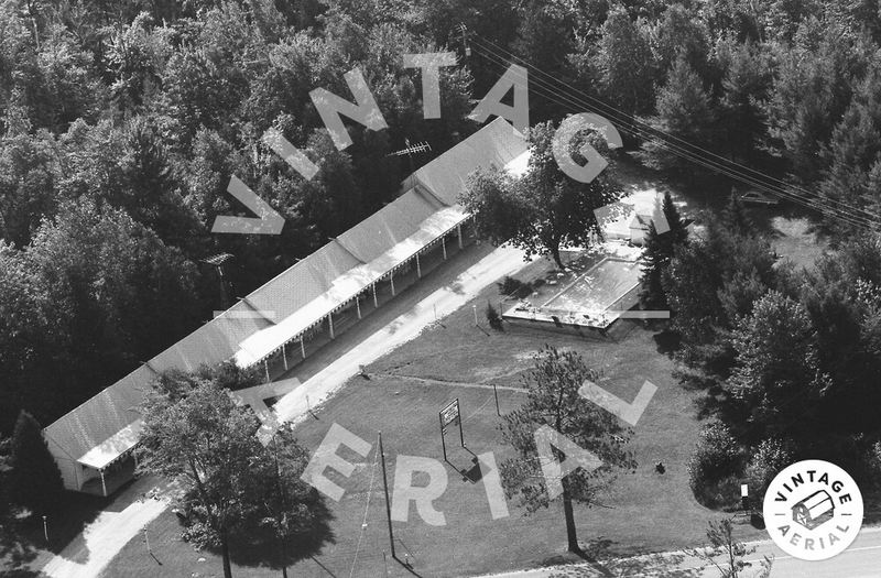 Carriage Inn (Whites Motor Court) - 1983 Aerial (newer photo)